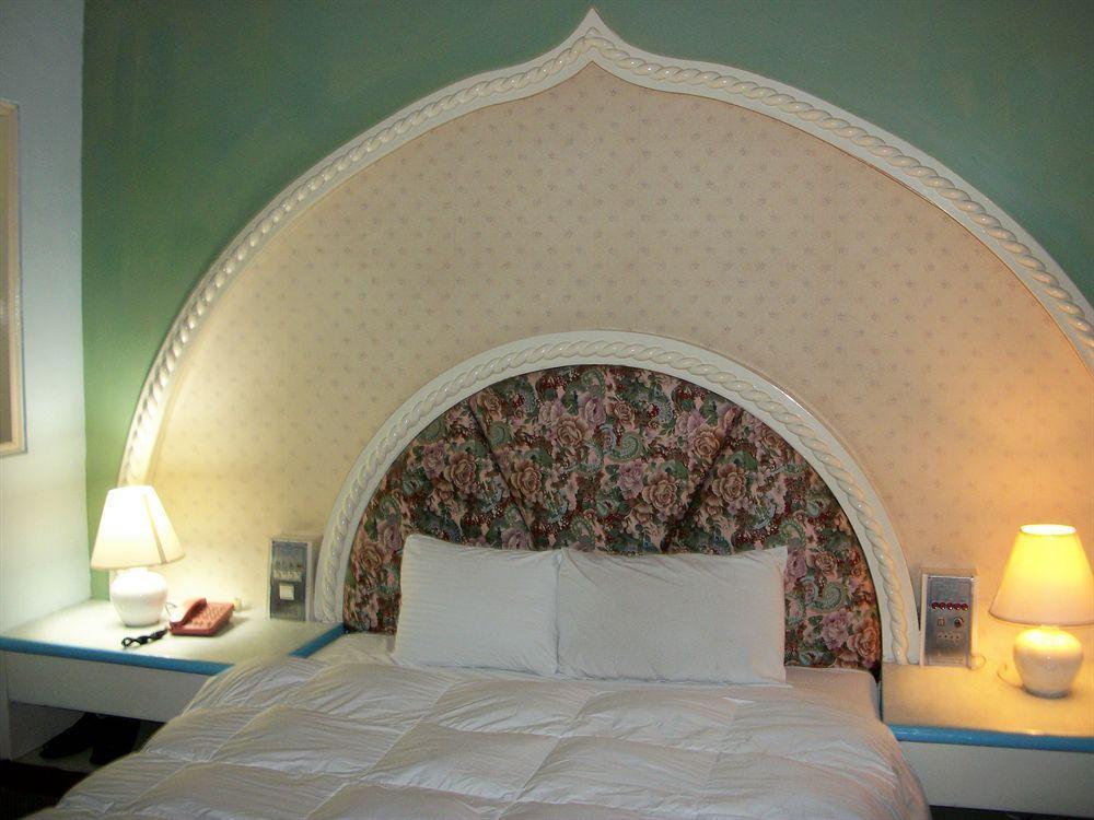โมเดิร์น พลาซ่า โฮเต็ล Hotel เกาสง ภายนอก รูปภาพ