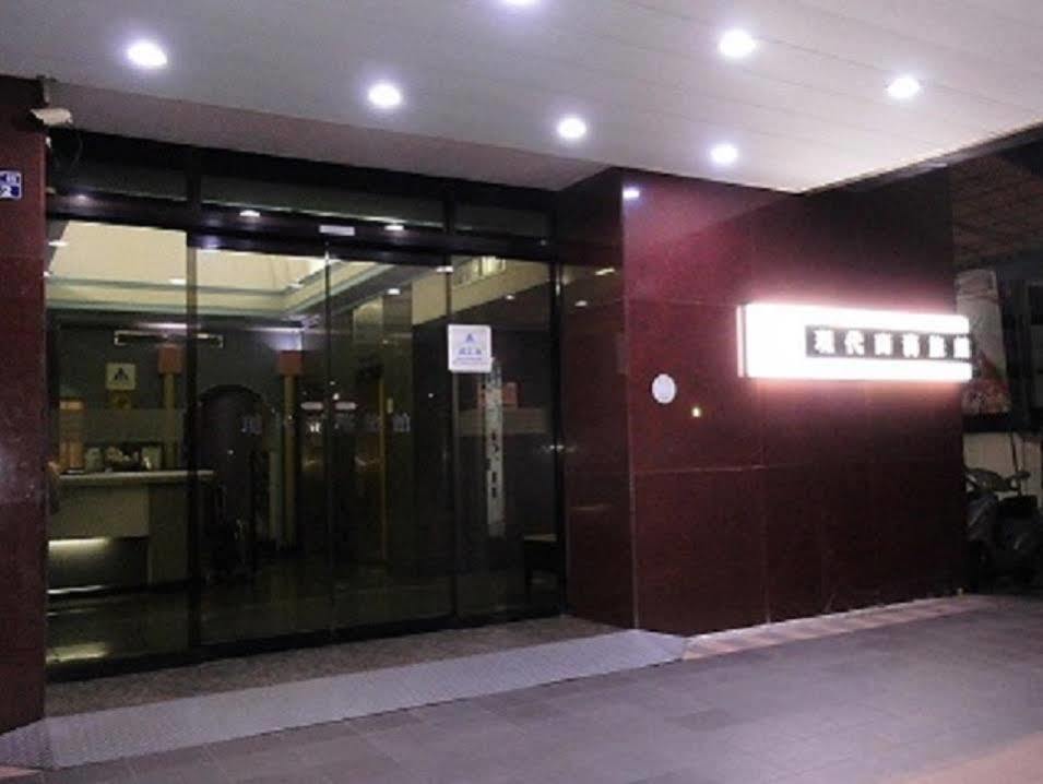 โมเดิร์น พลาซ่า โฮเต็ล Hotel เกาสง ภายนอก รูปภาพ